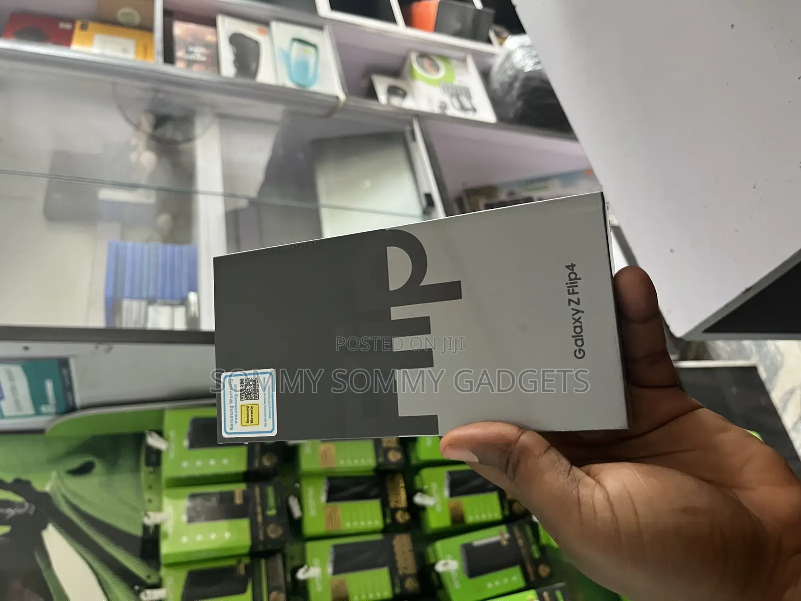 New Samsung Galaxy Z Flip4 256 GB Black