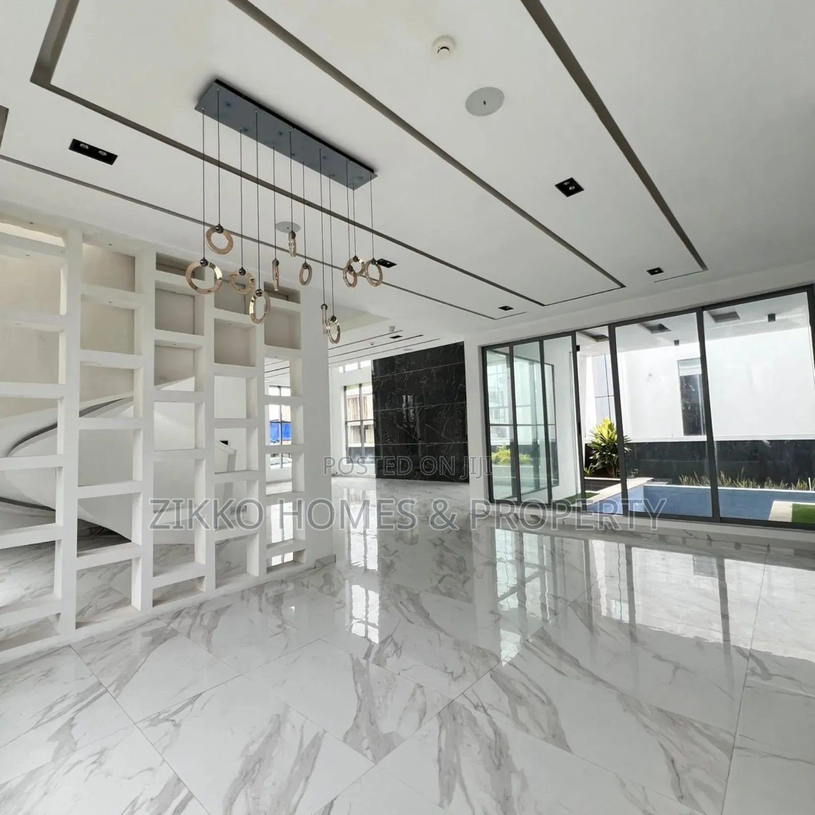 5bdrm Duplex in Osapa London, Lekki for sale