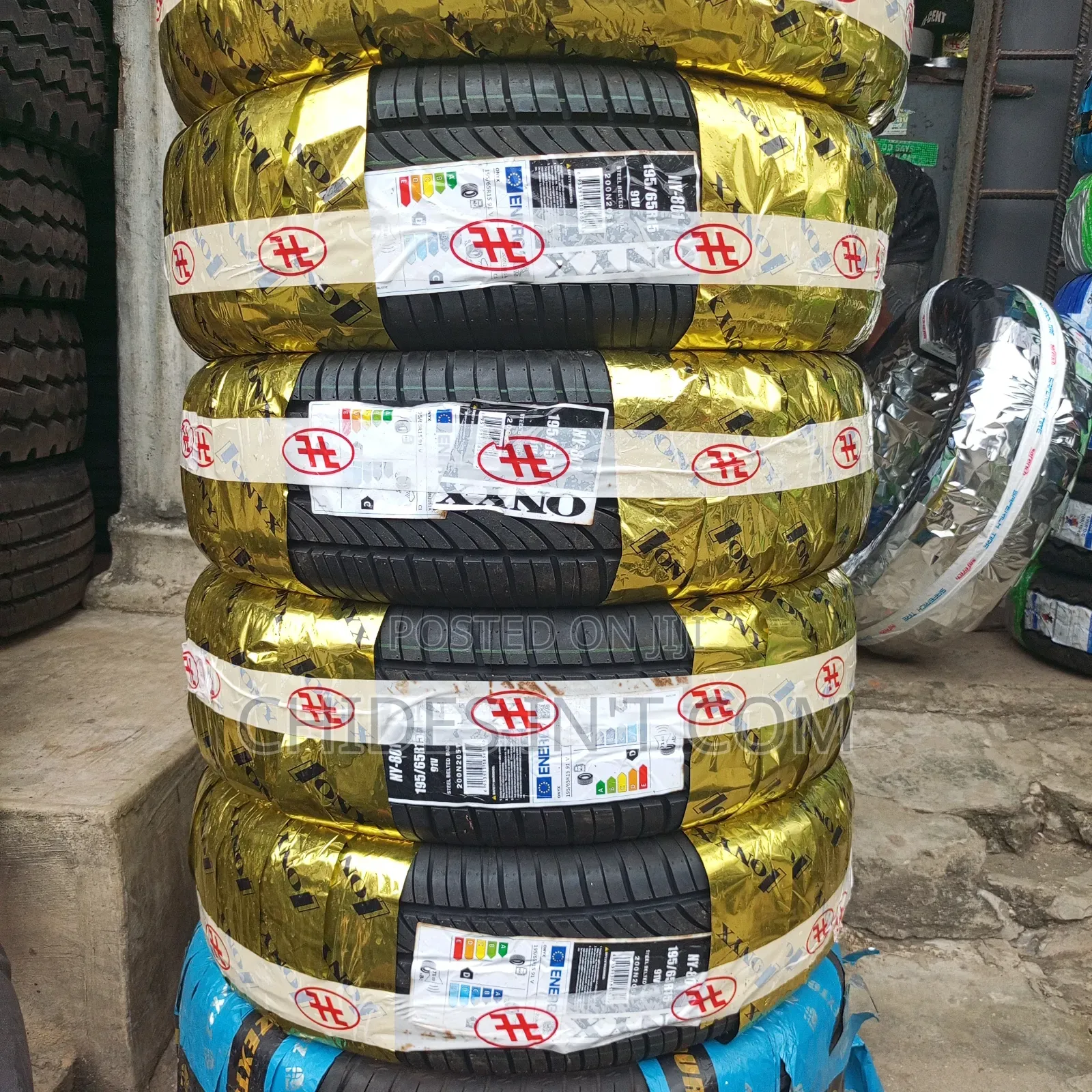 195/65/15 Onyx Tire Original