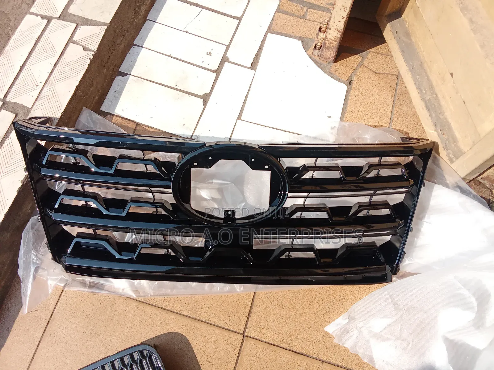 Front Grille Fortuner 2018