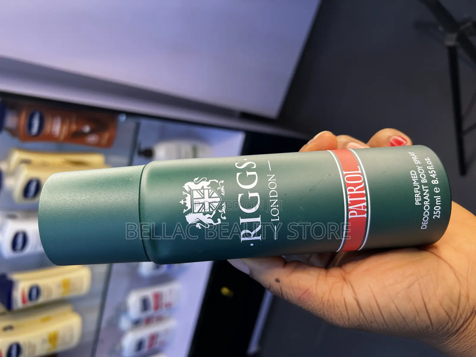 Riggs Icon Spray
