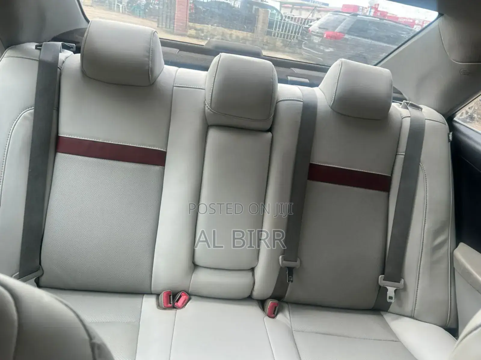 Toyota Camry LE 4dr Sedan (2.5L 4cyl 6A) 2013 White