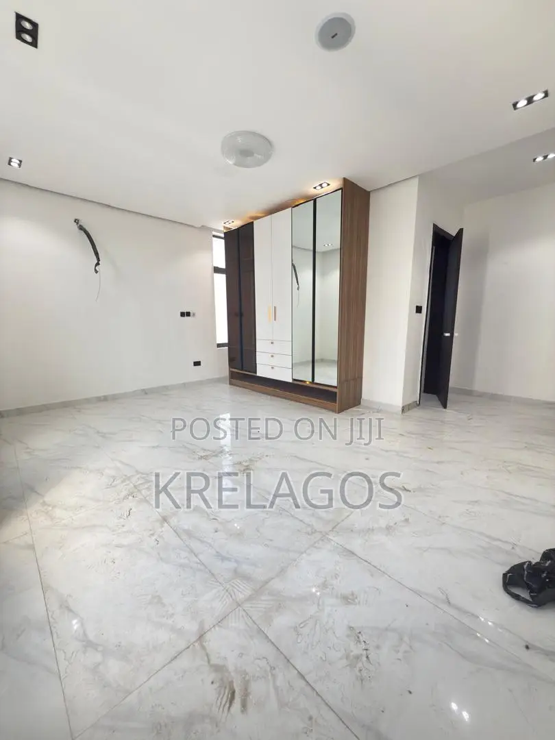 4bdrm Duplex in Ikate for sale