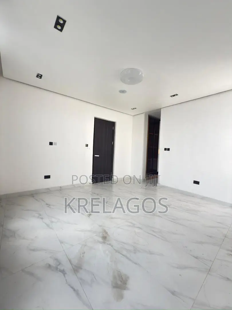 4bdrm Duplex in Ikate for sale