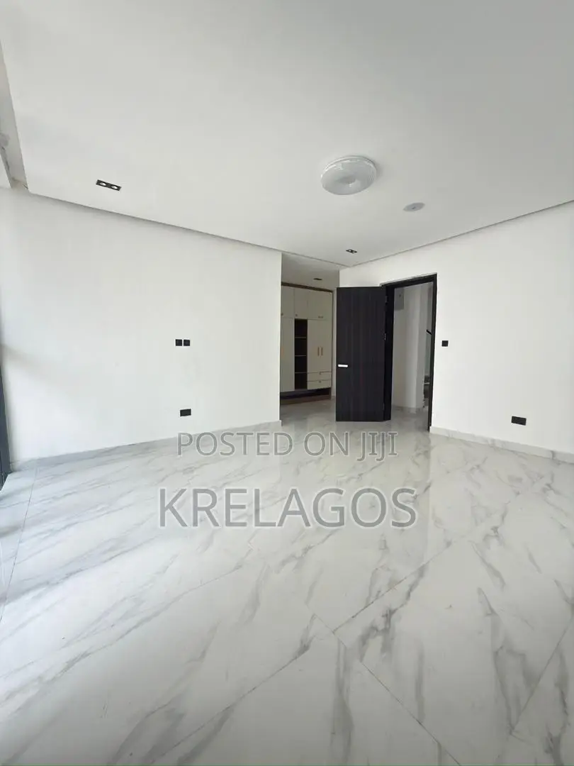 4bdrm Duplex in Ikate for sale
