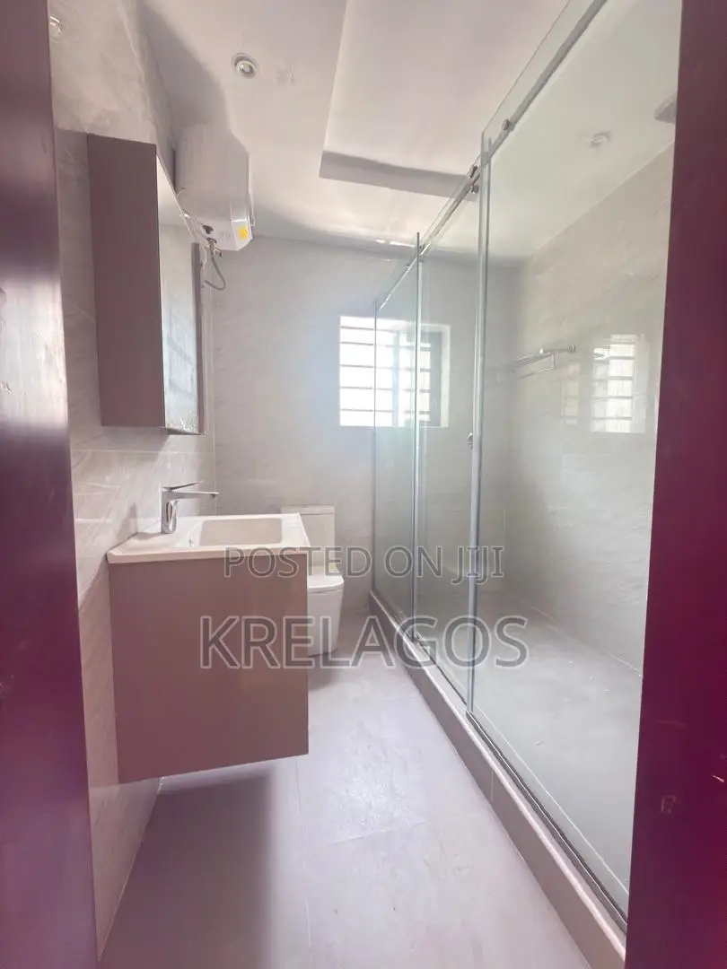 2bdrm Apartment in Ikate for sale