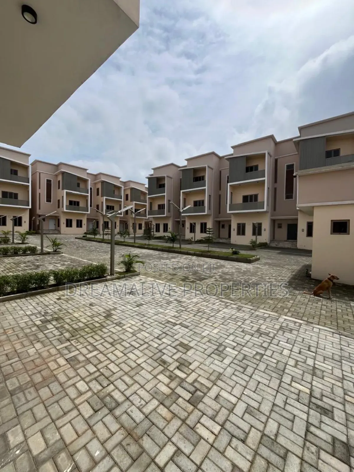 4bdrm Duplex in An Estate, Dawaki for sale