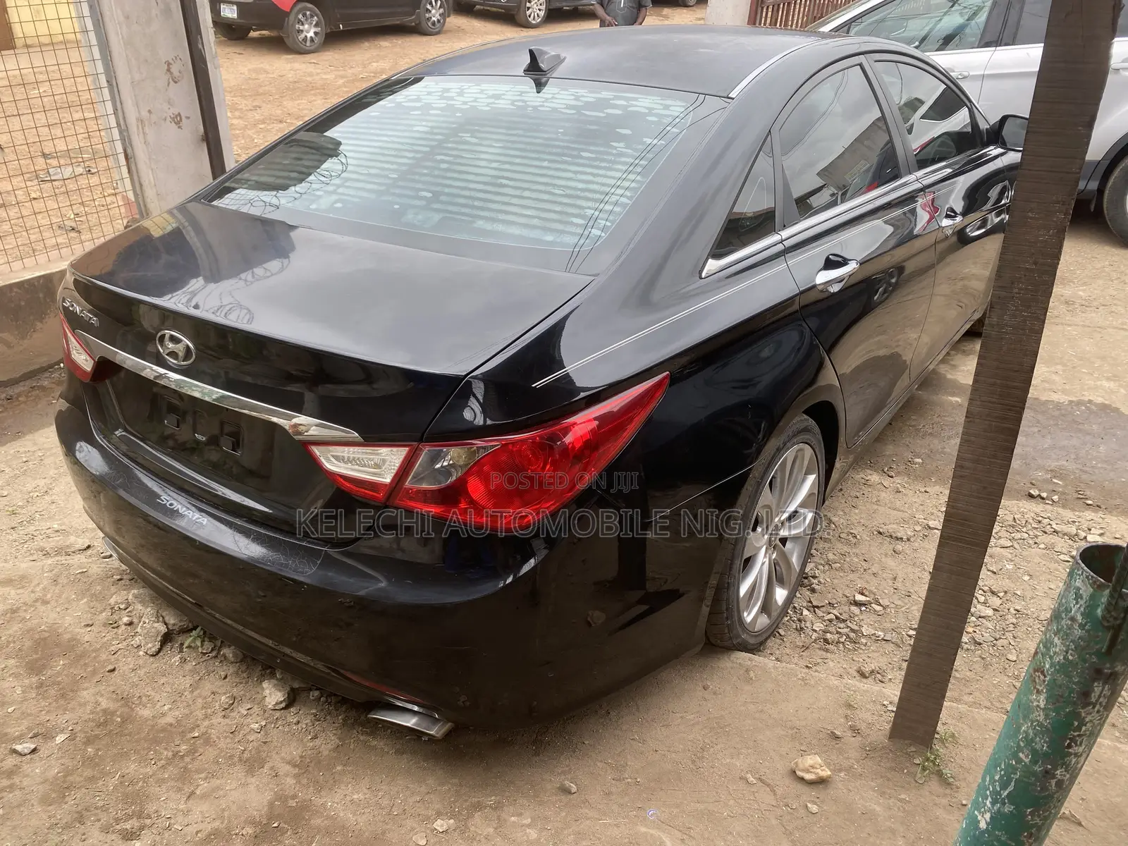 Hyundai Sonata SE 2.0T Sedan FWD (2.0L 4cyl 6A) 2011 Black