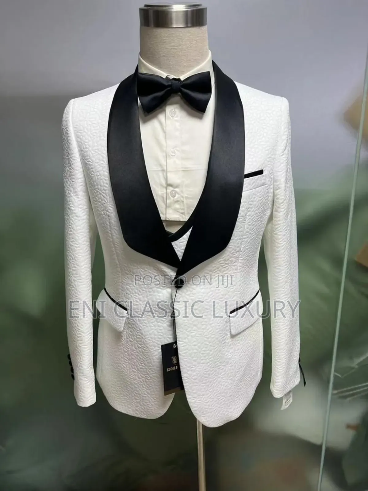 Pure Quality Luxury Men's Suits Well Branded Package