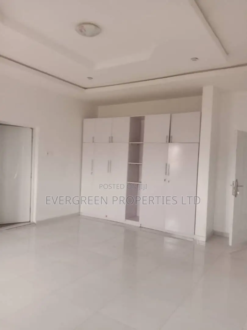 4bdrm Duplex in Rind Road for sale