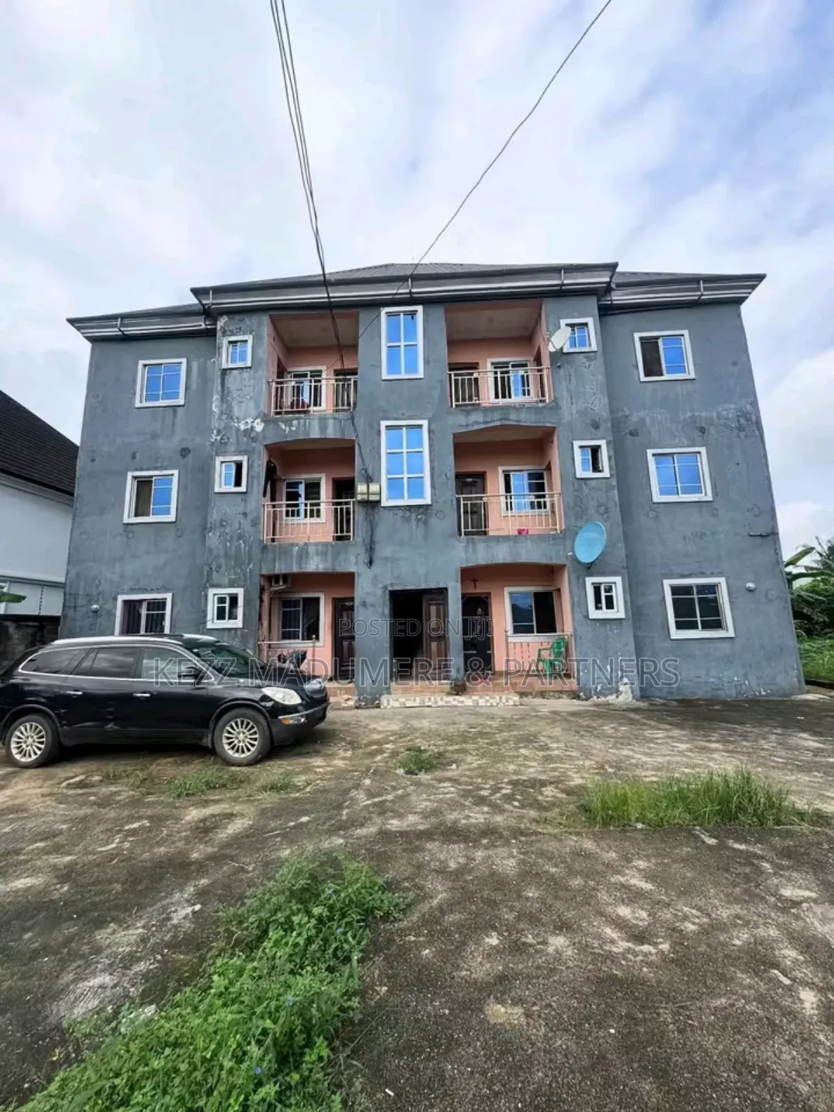 6bdrm Block of Flats in Rumukurushi , Eleme, Port-Harcourt for sale
