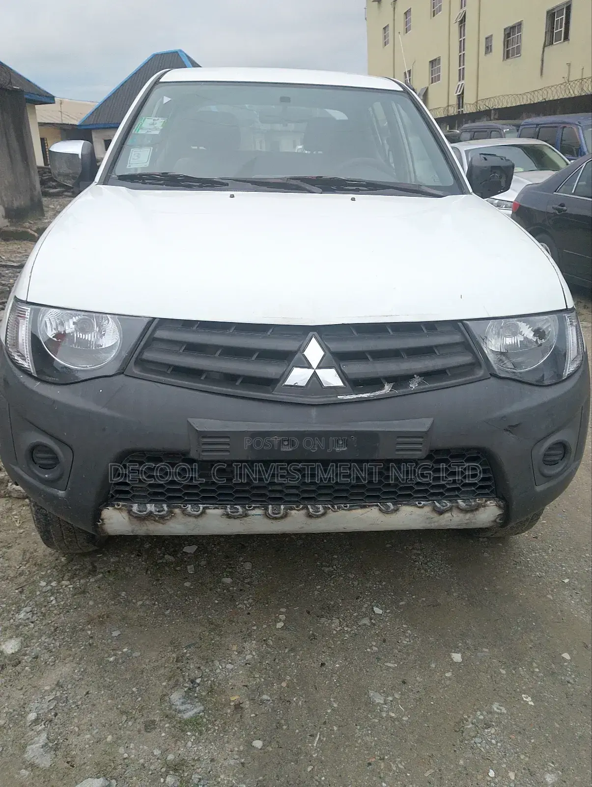 Mitsubishi L200 Double Cab 2.5 180hp 4WD 2014 White