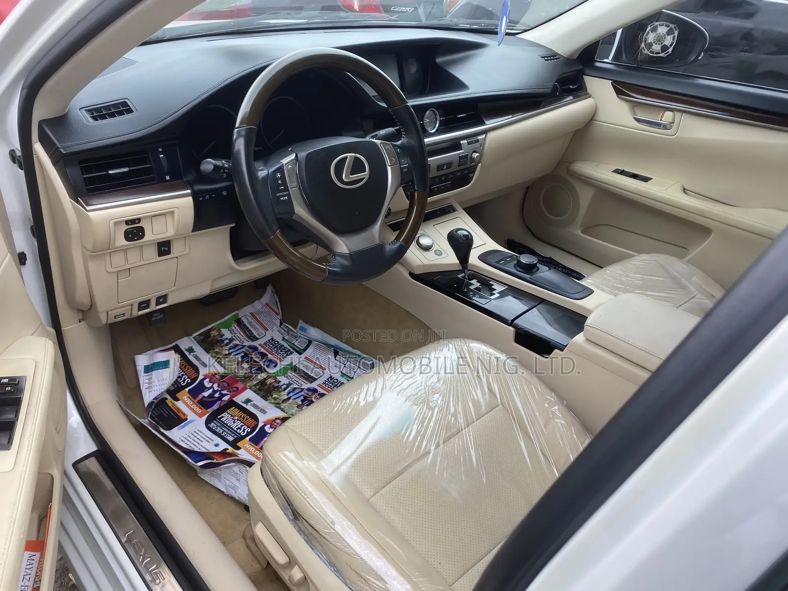 Lexus ES 350 FWD 2014 White