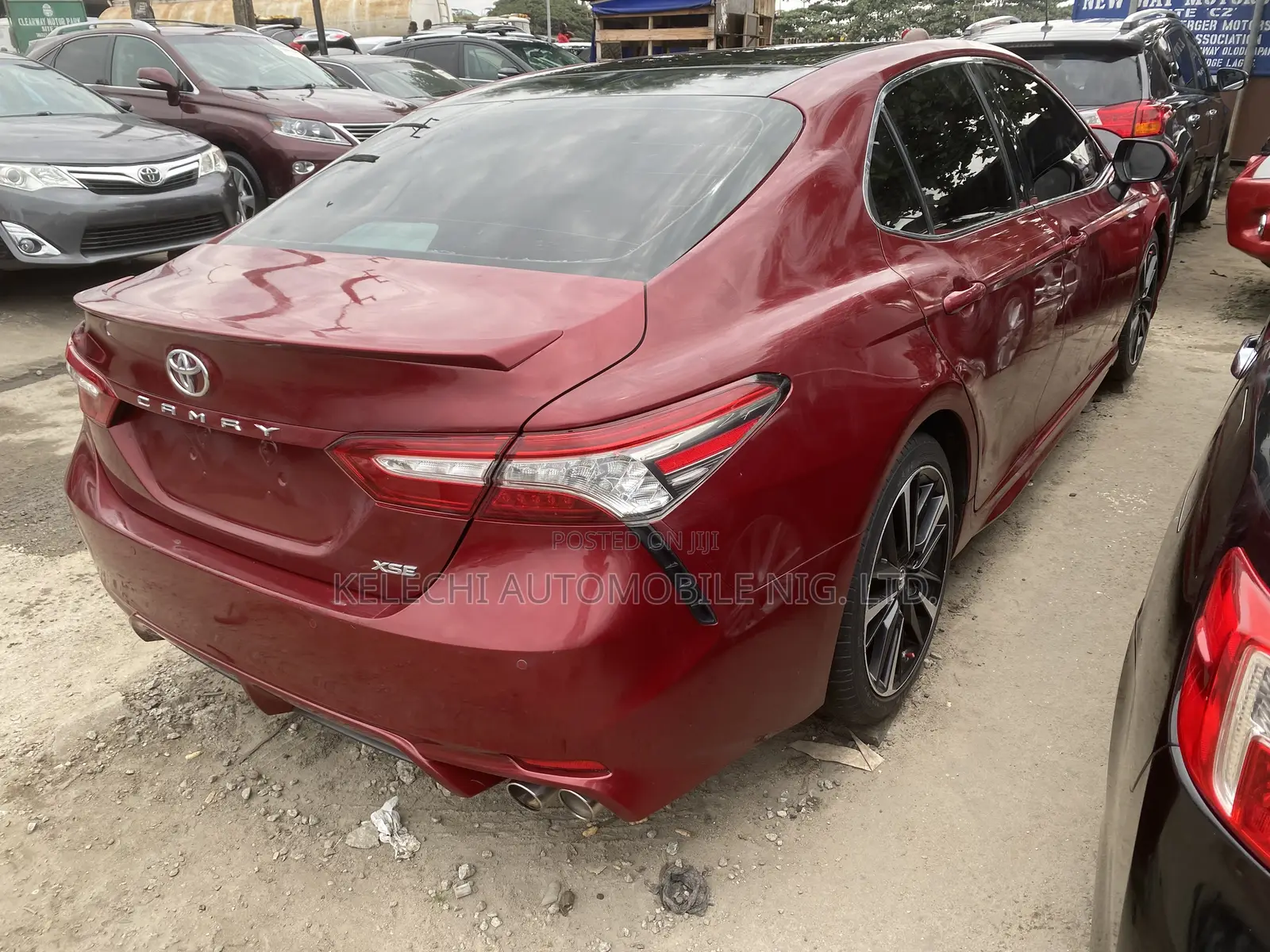 Toyota Camry XSE V6 FWD (3.5L 6cyl 8AM) 2018 Red