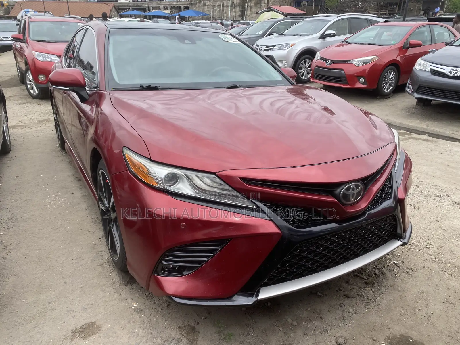 Toyota Camry XSE V6 FWD (3.5L 6cyl 8AM) 2018 Red