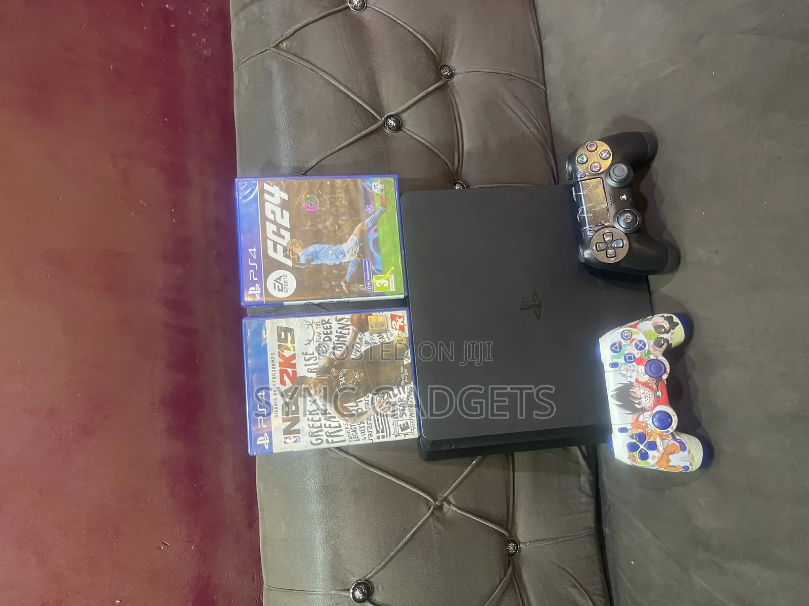 Ps4 Slim 1tb With 2 Pads
