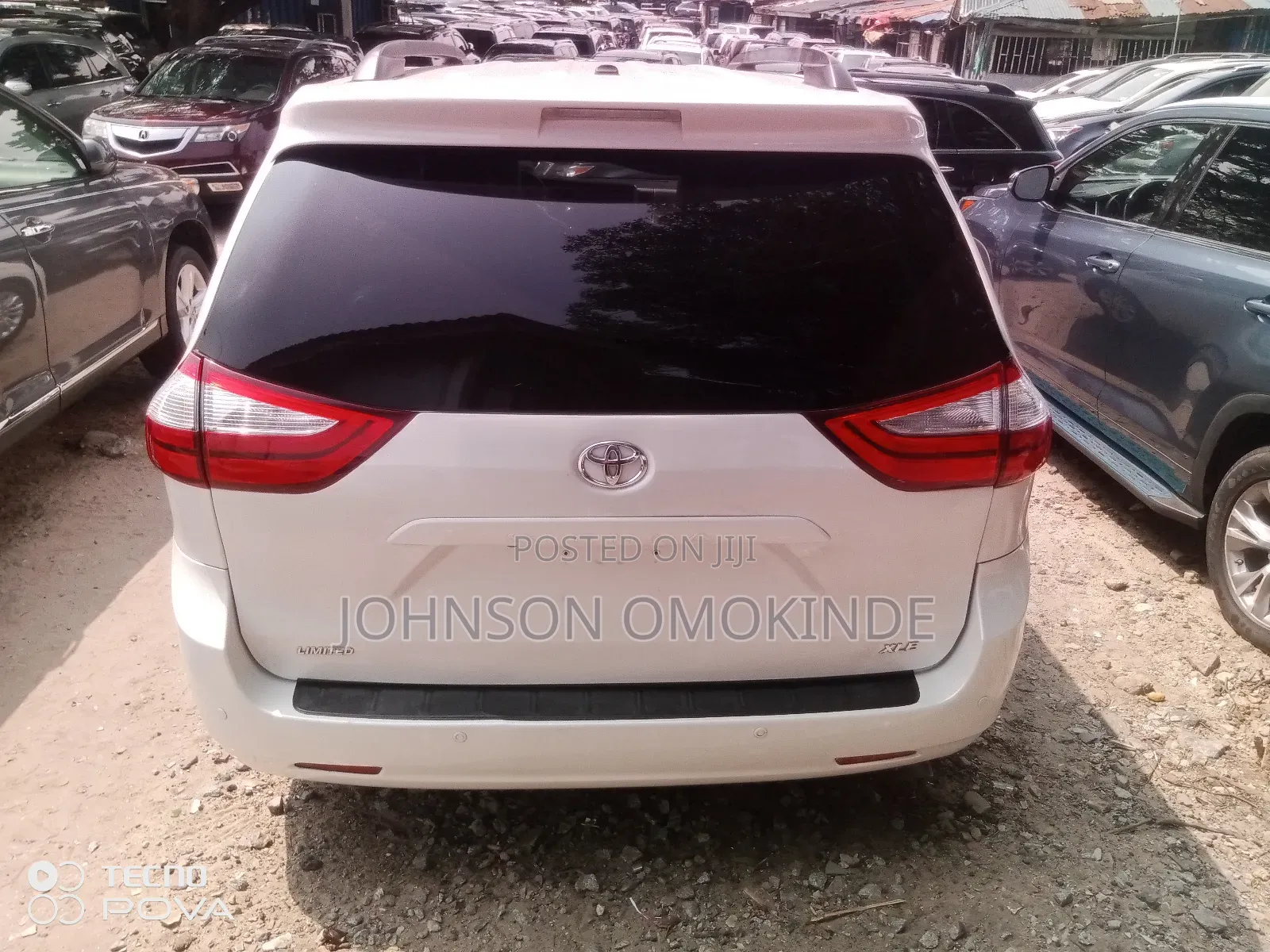 Toyota Sienna XLE 7 Passenger (3.5L 6cyl 6A) 2016 White