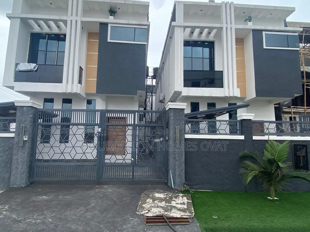4bdrm Duplex in Harris Drive/Vgc for sale