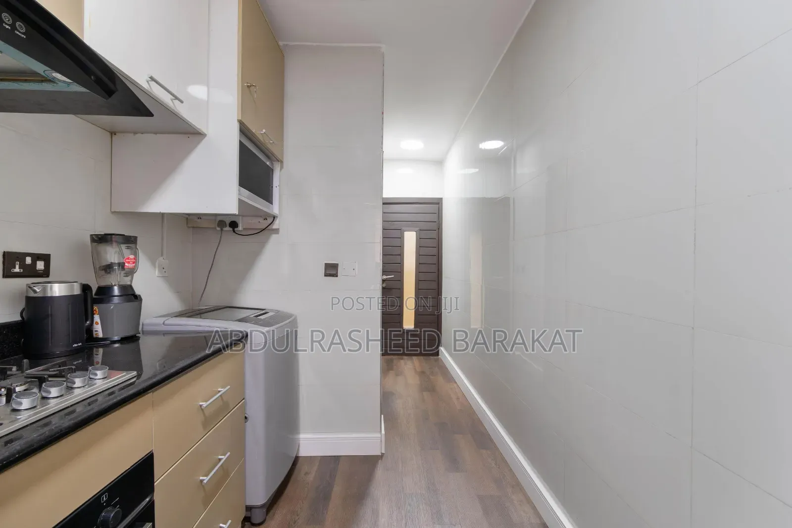 Stunning 3 Bedrooms Apartment With, Football Pitch,Fast Wifi,Balcony