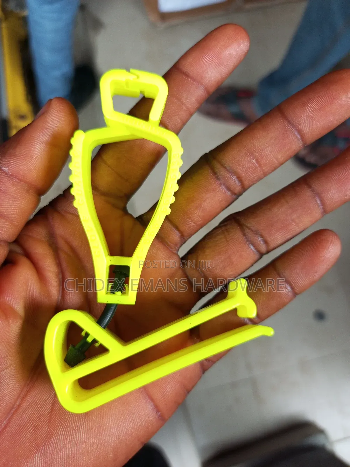 Gloove Guard Clip