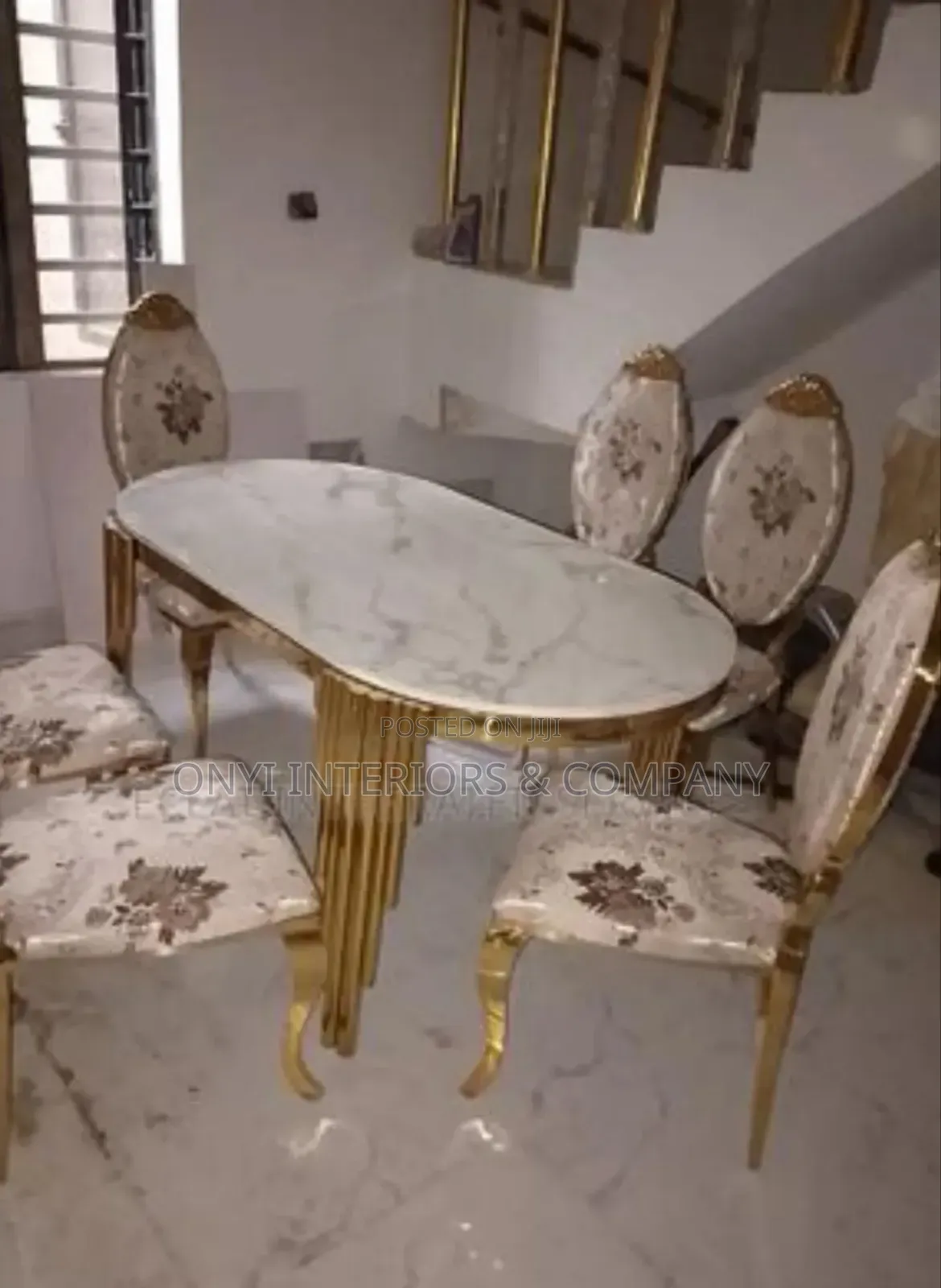 6 Seaters Classic Dining Table With 6 Chairs