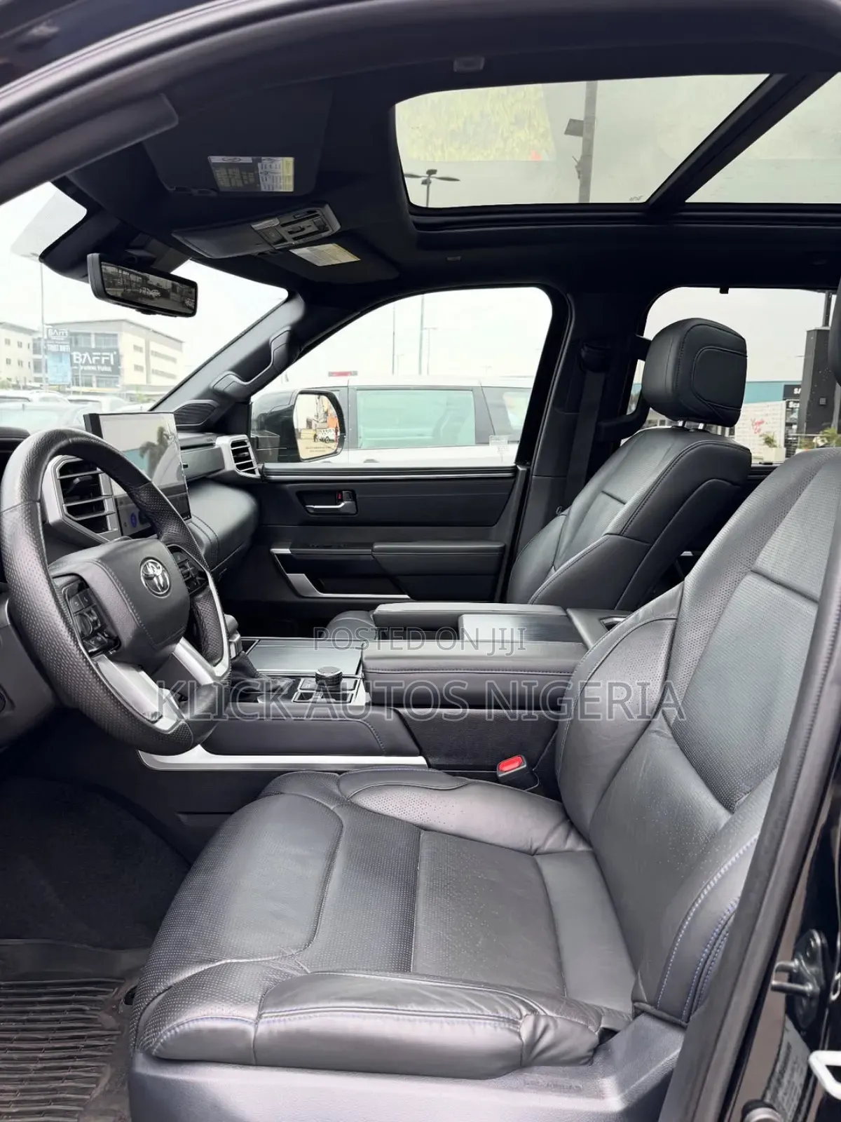 Toyota Tundra Platinum CrewMax 5.5' Bed 2024 Black