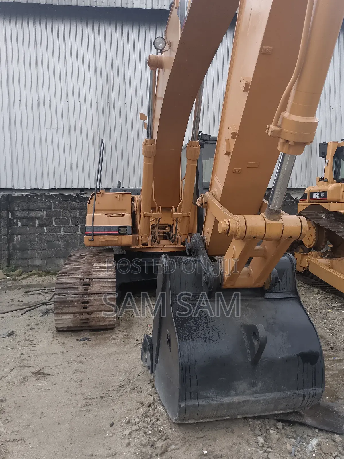325bl Excavator