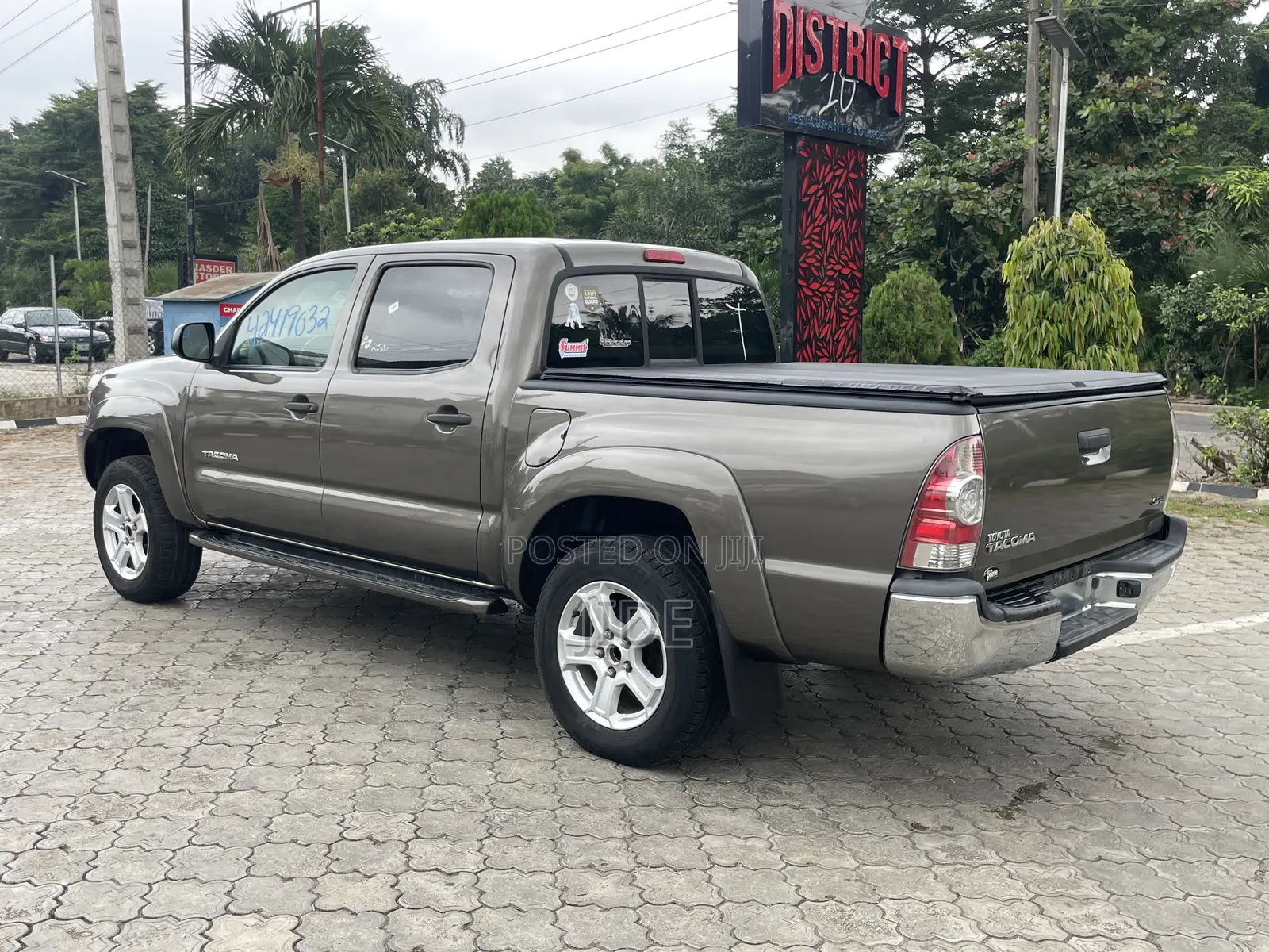 Toyota Tacoma Double Cab 4x2 2.7L 4-Cyl. 4-Speed Automatic 2013 Gold