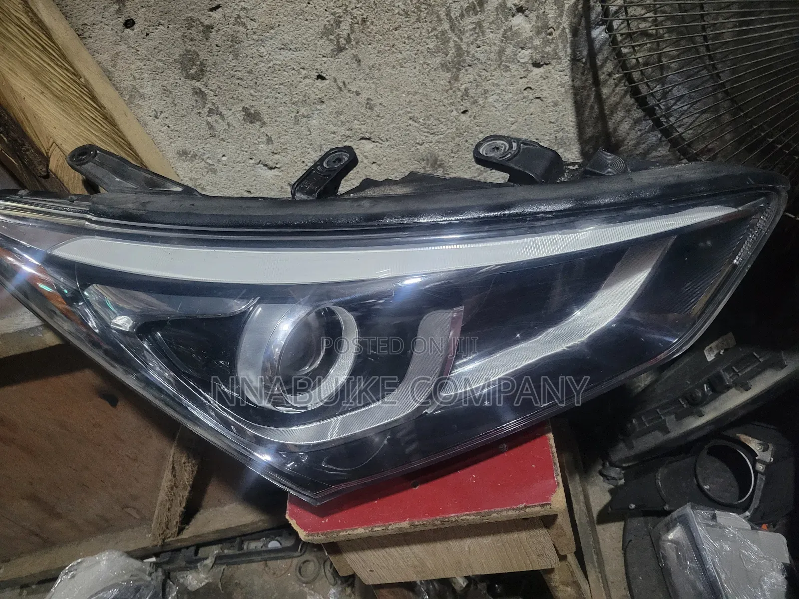 Hyundai Santafe Headlamp 2017