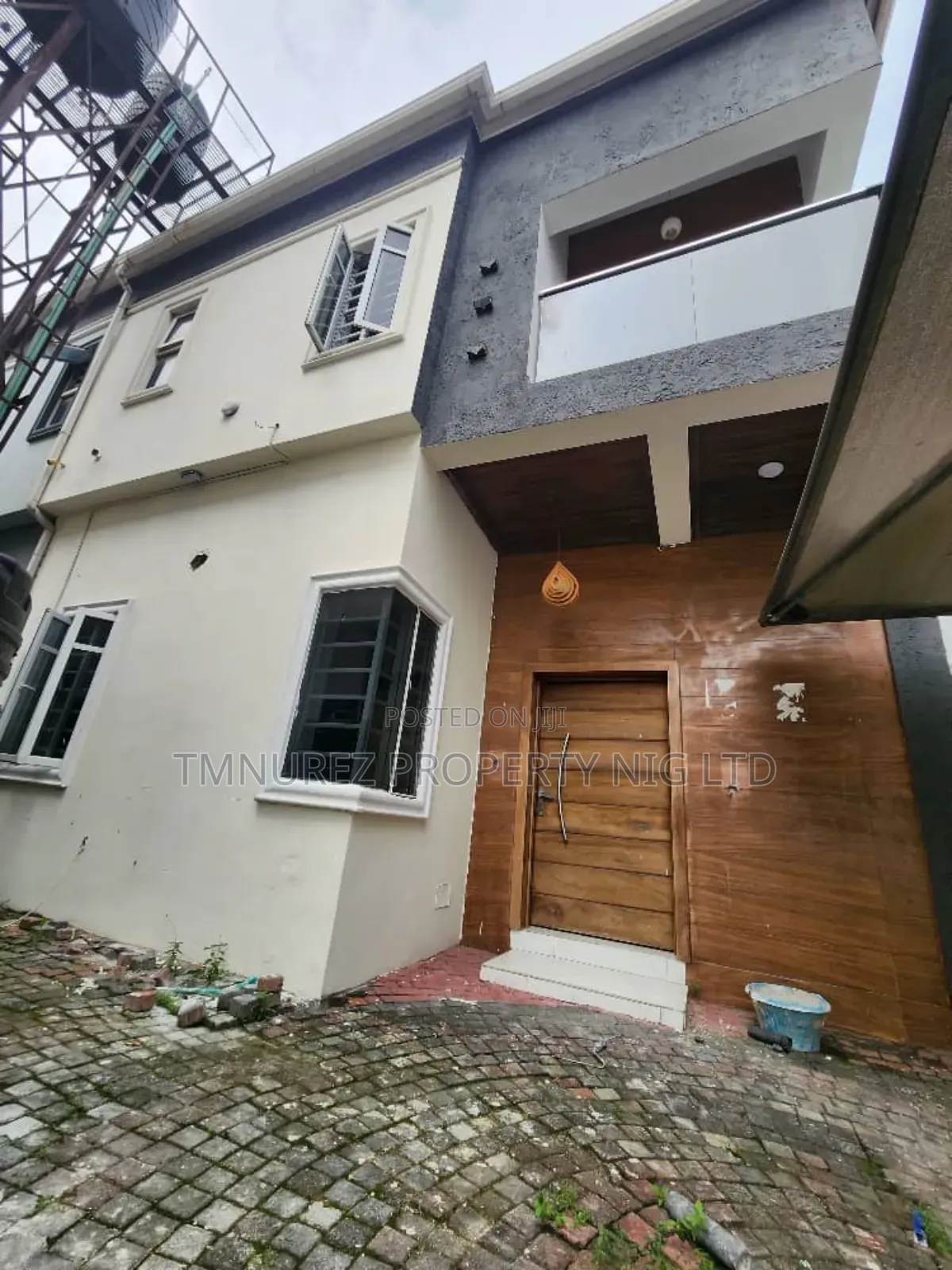 4bdrm Duplex in Chveon Estate, Chevron for rent