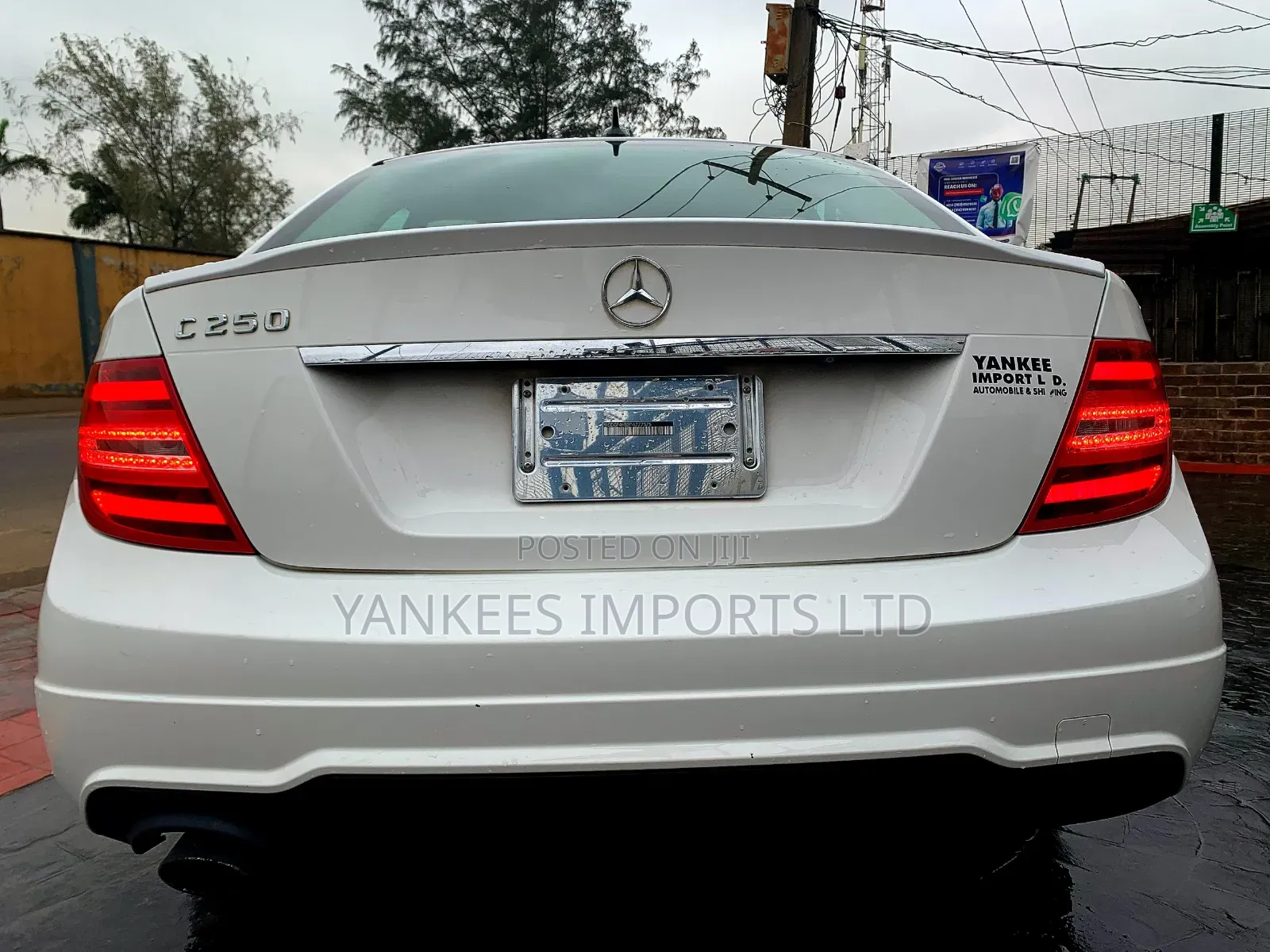 Mercedes-Benz C250 2013 Off white