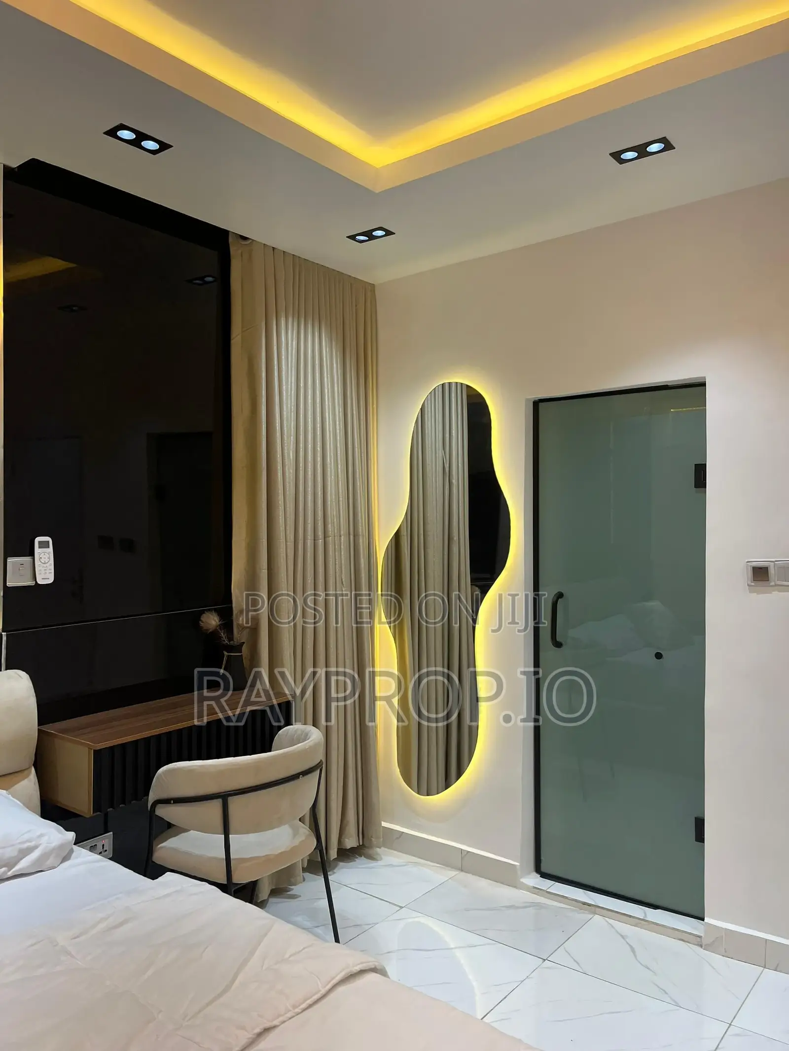Studio Shortlet in Lekki Phase 1