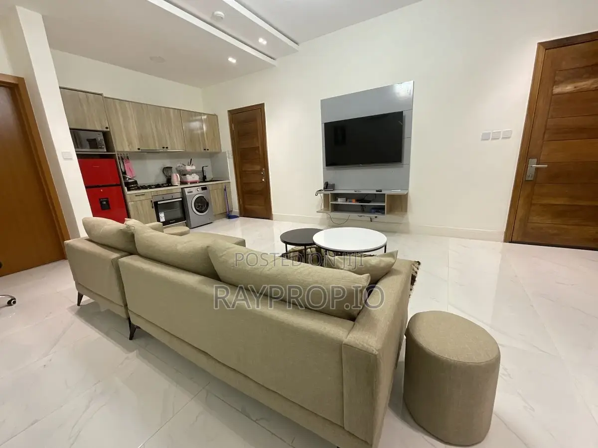 Studio Shortlet in Ikota Lekki