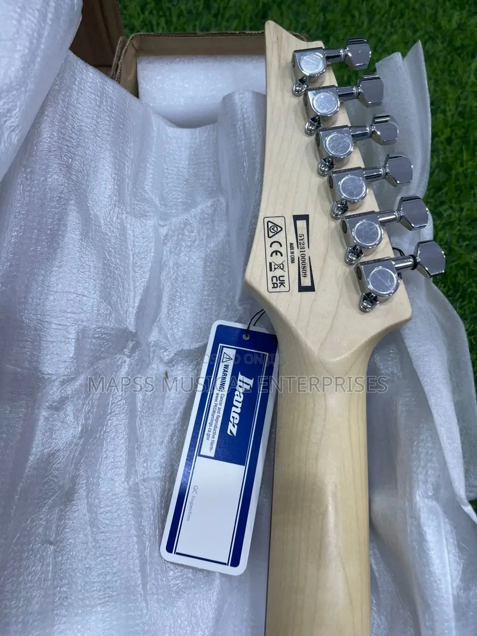 Ibanez Gio Grx20z Electric Guitar in Jewel Blue.