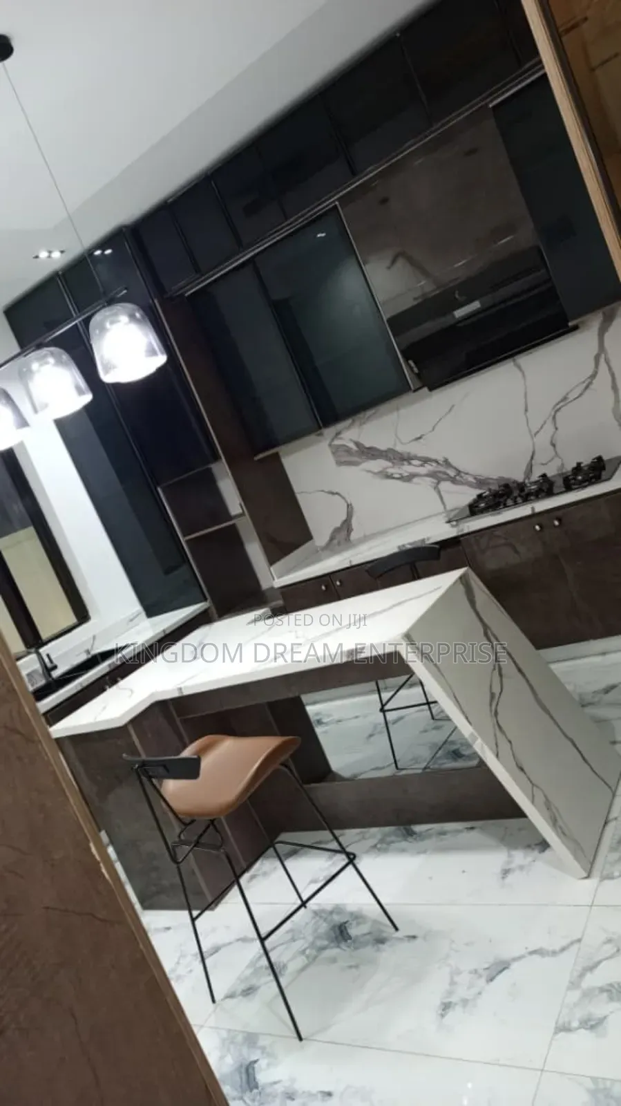 6bdrm House in Osapa London Lekki for sale
