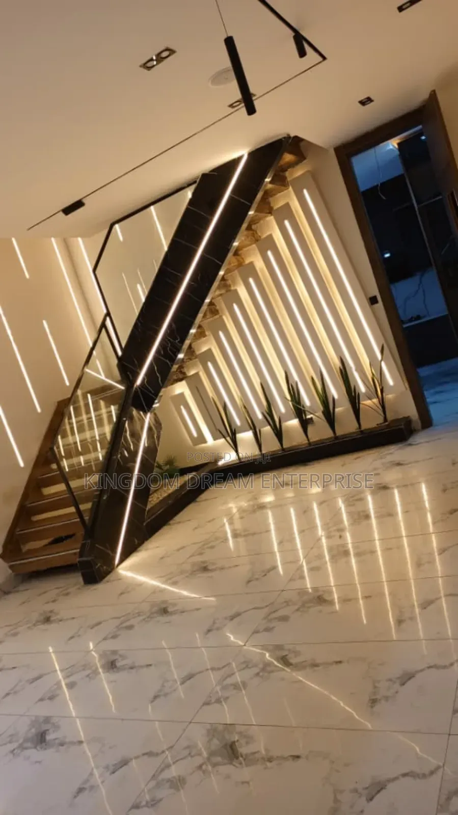 6bdrm House in Osapa London Lekki for sale