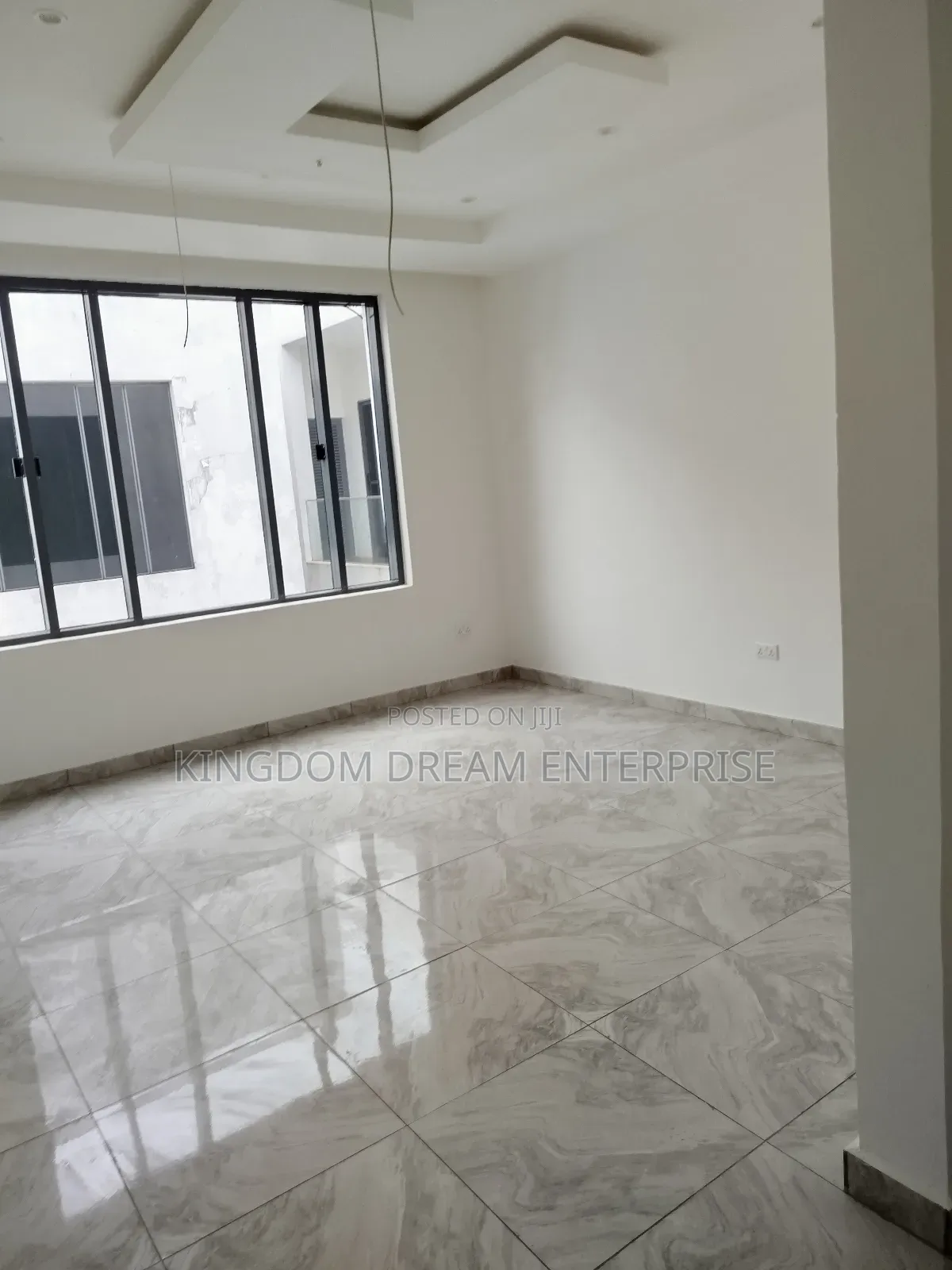 4bdrm Duplex in Osapa London Lekki for sale