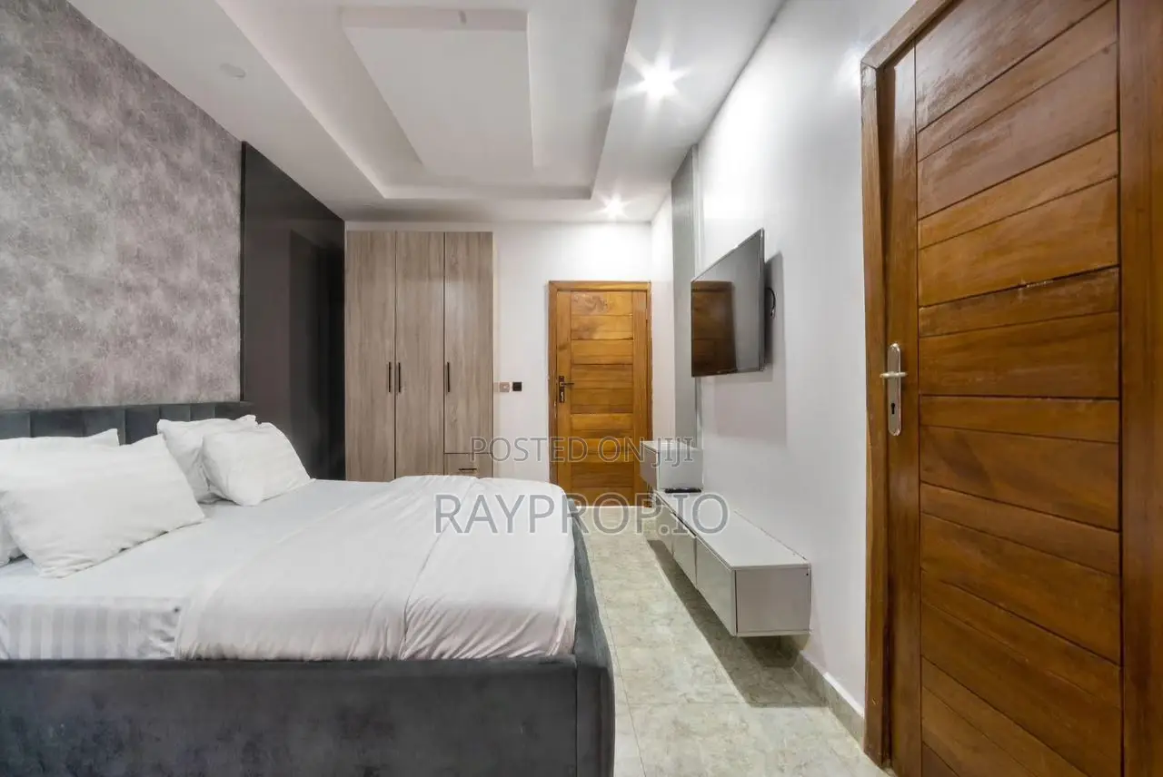 2 Bedroom Shortlet in Ikate Lekki