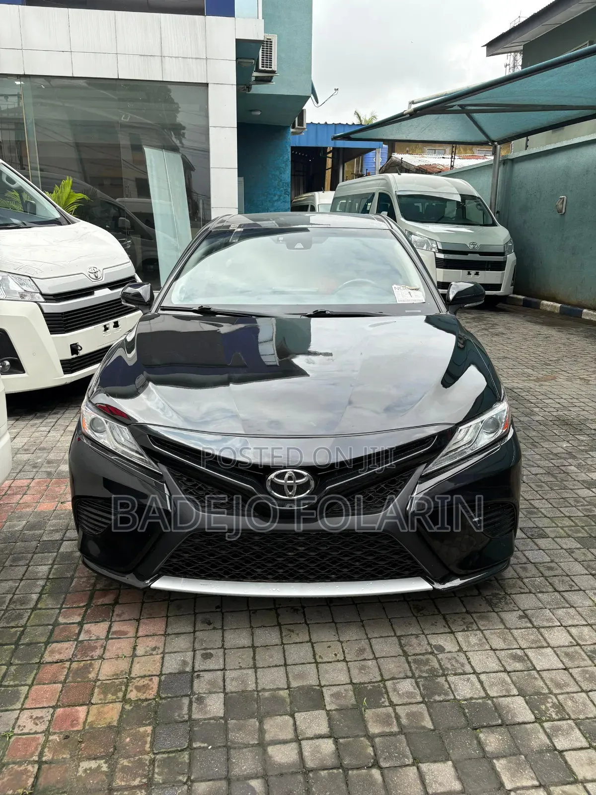 Toyota Camry XLE 2022 Black