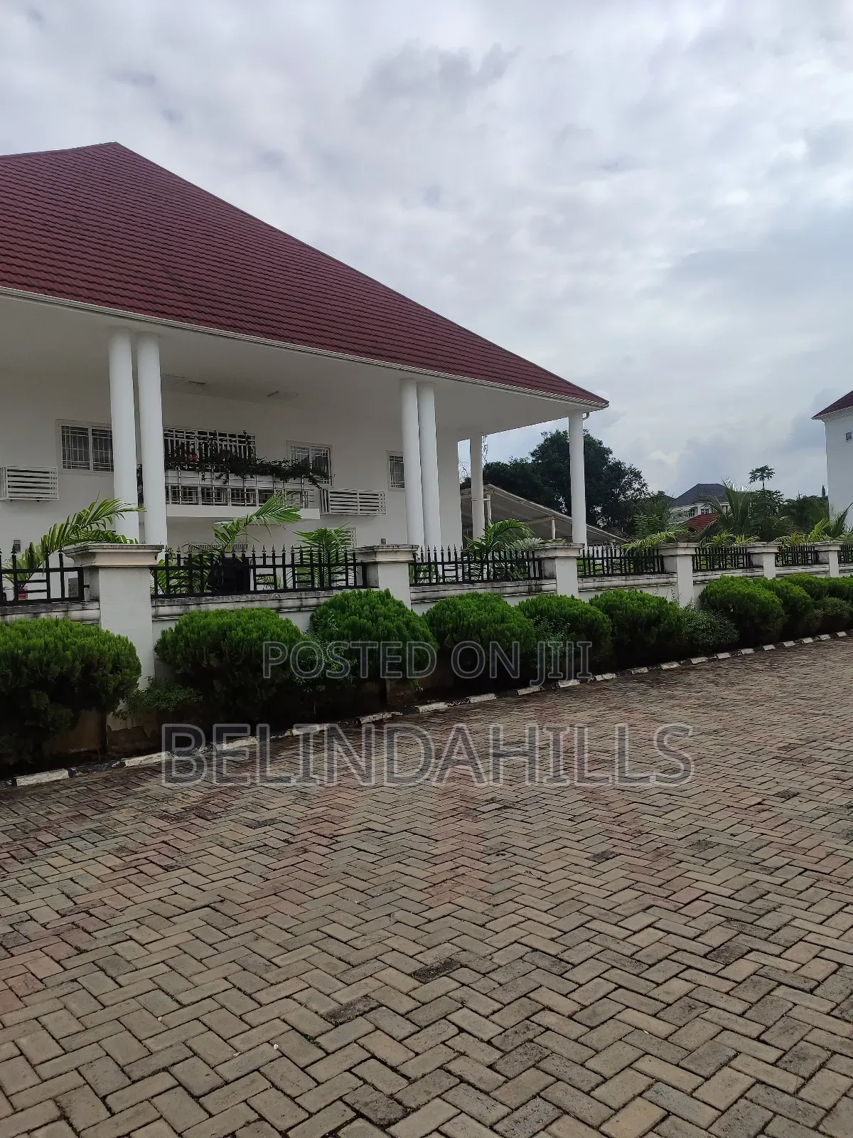 9bdrm Duplex in Asokoro for sale