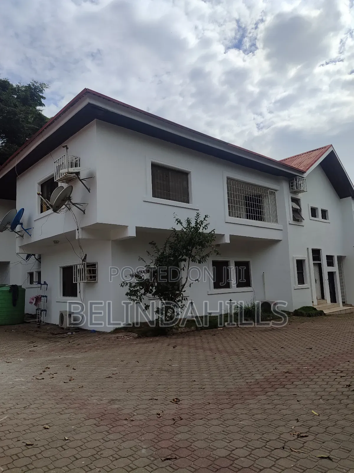 6bdrm Duplex in Asokoro for sale