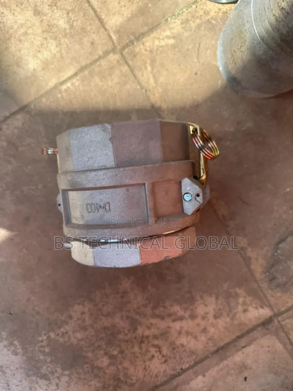 4" Can Lock Male Female