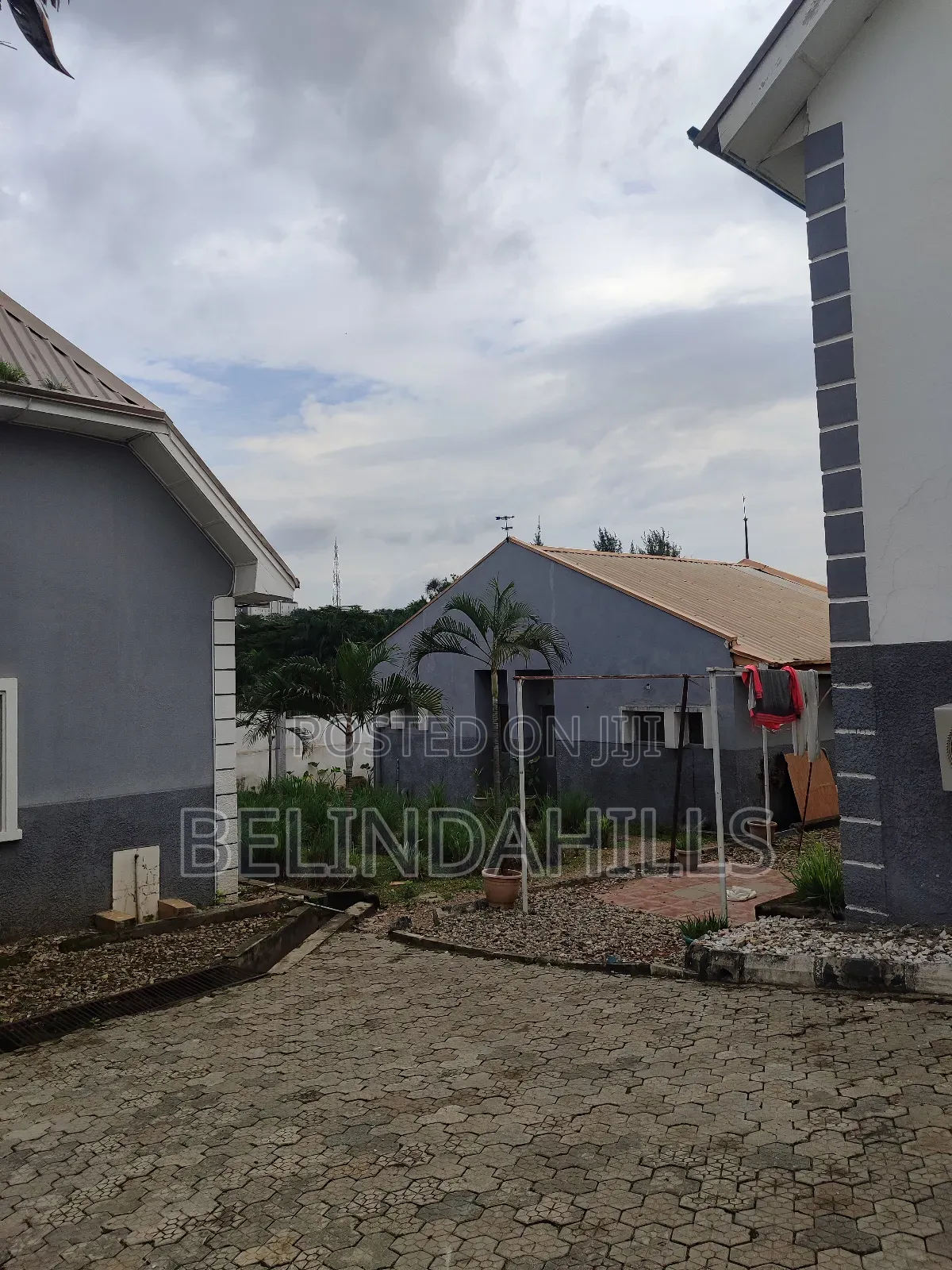 6bdrm Duplex in Wuse 2 for sale