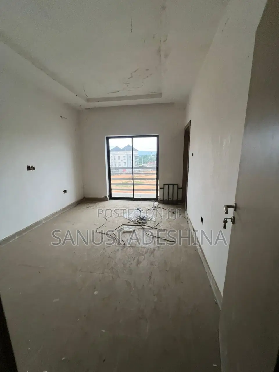 4bdrm Duplex in Jahi Gilmore Very for sale