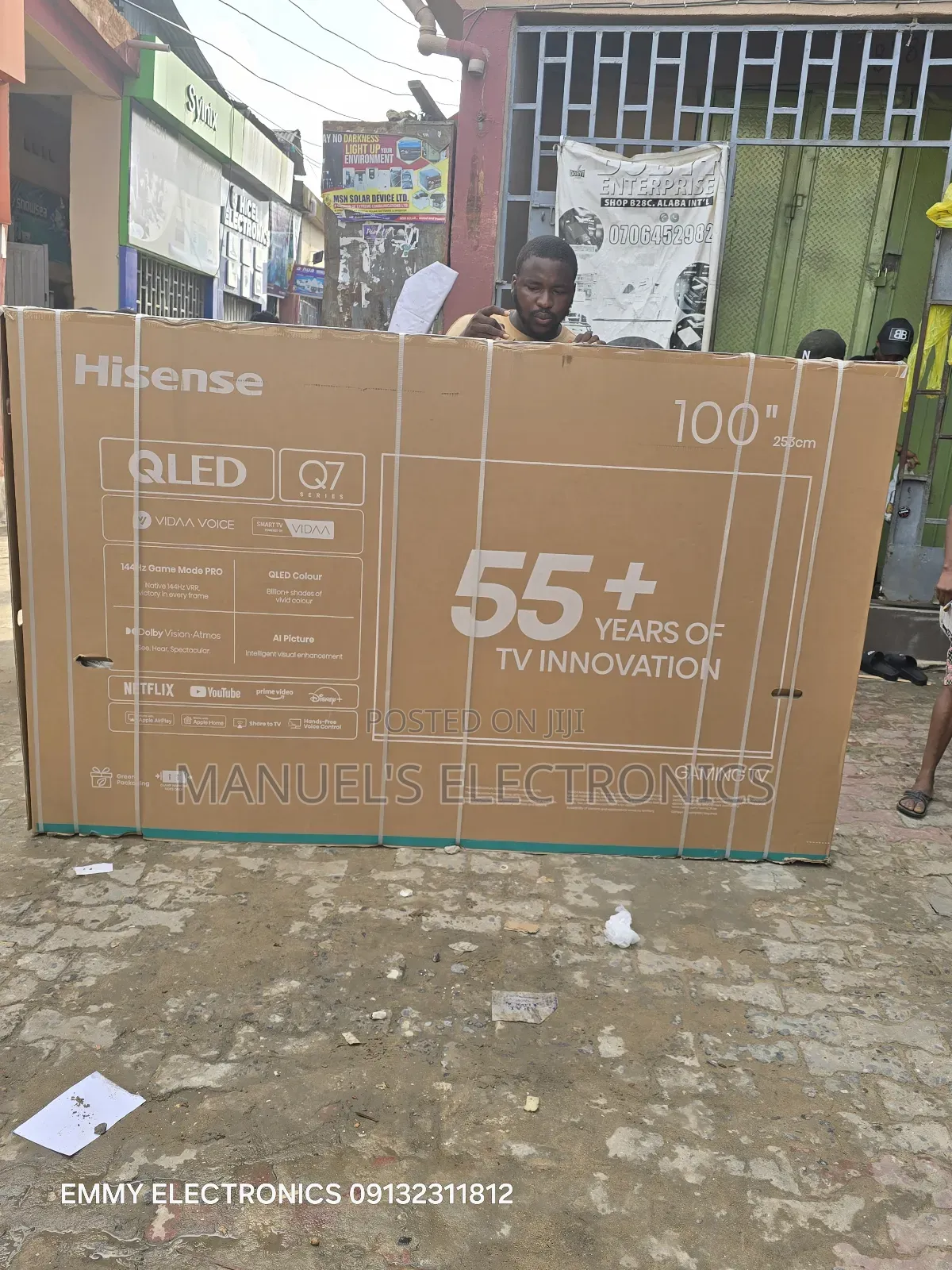 (Hisense 100inche Smart Television Qled Q7 Series)