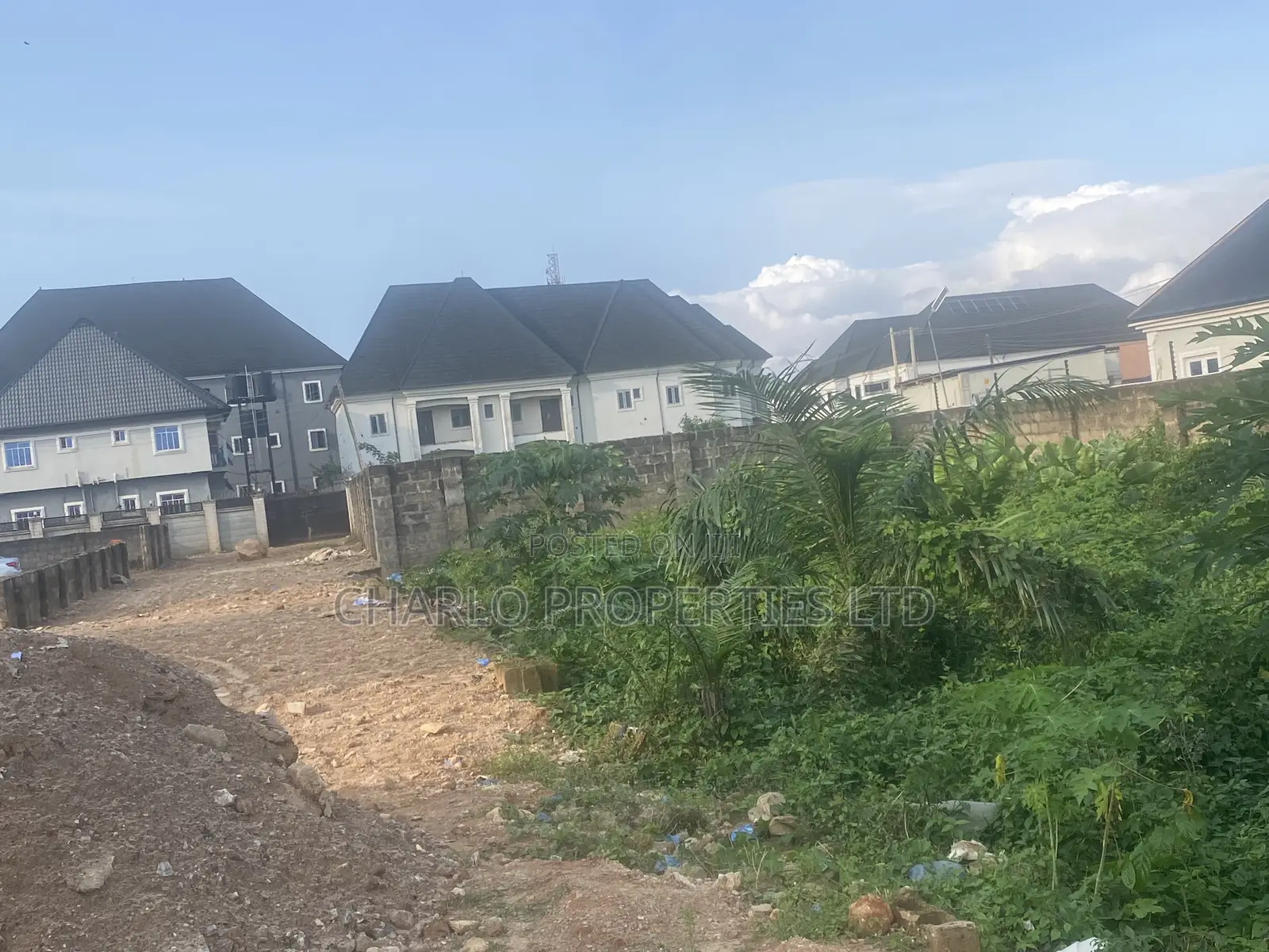 Nice 75ft by 100ft in Ugbor for Outright Sale