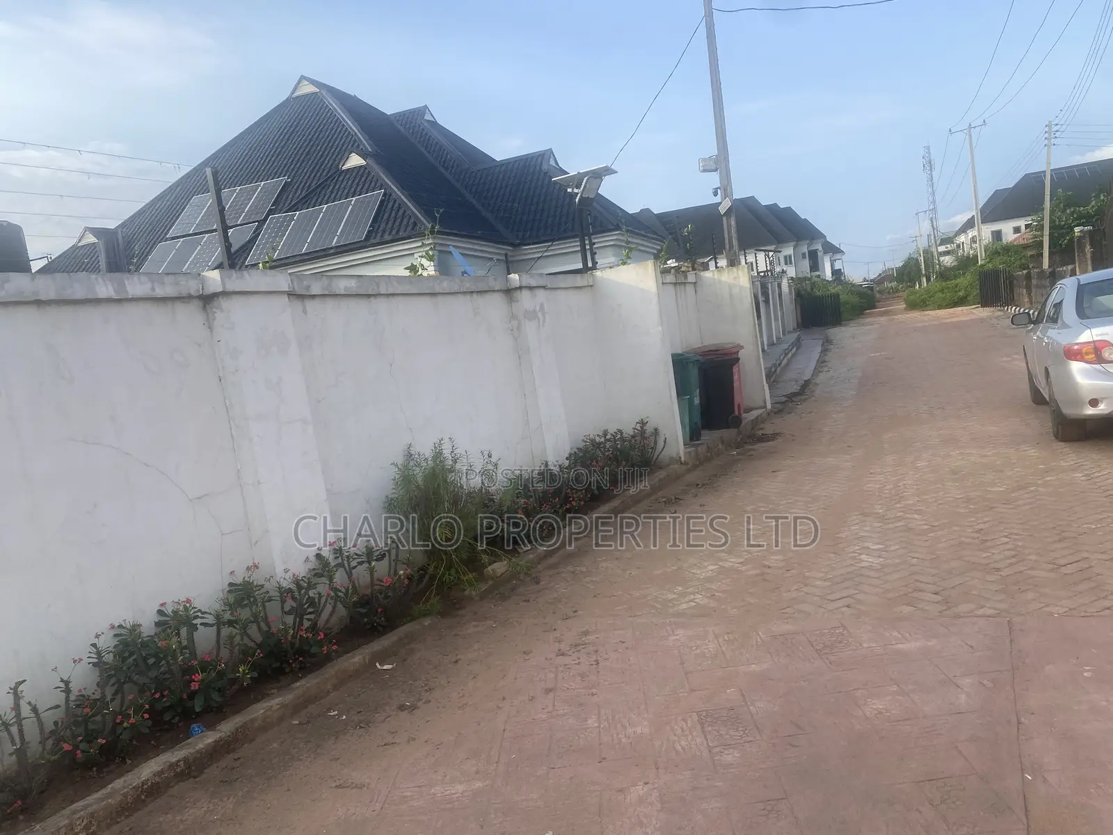 Nice 75ft by 100ft in Ugbor for Outright Sale