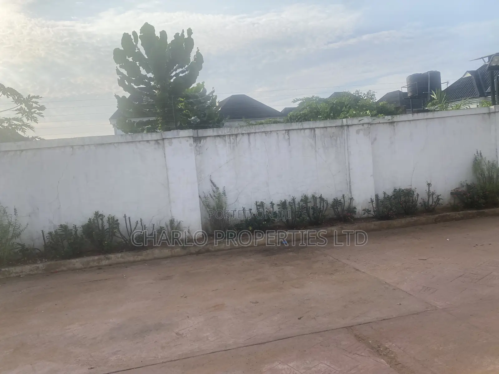 Nice 75ft by 100ft in Ugbor for Outright Sale