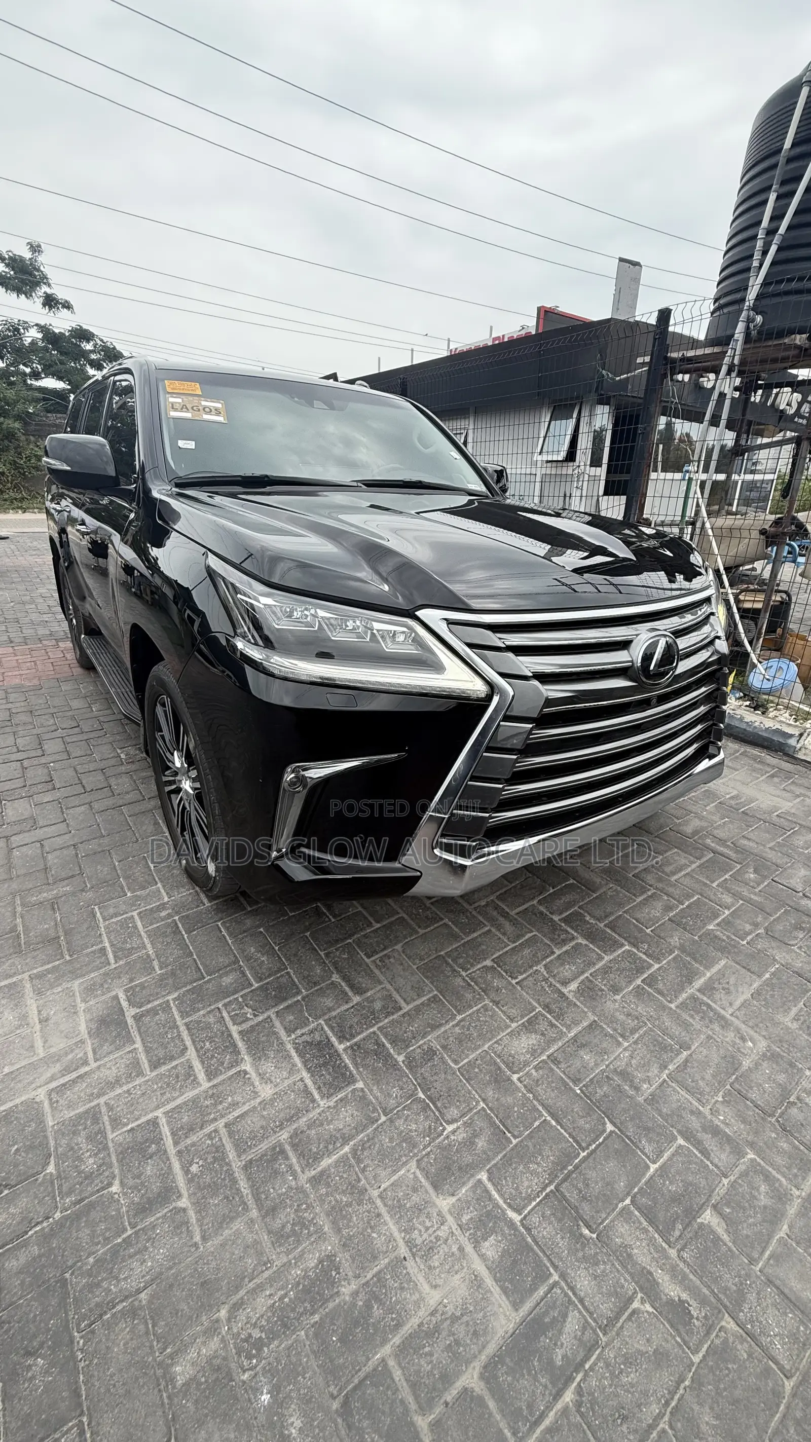 Lexus LX 570 AWD 2018 Black