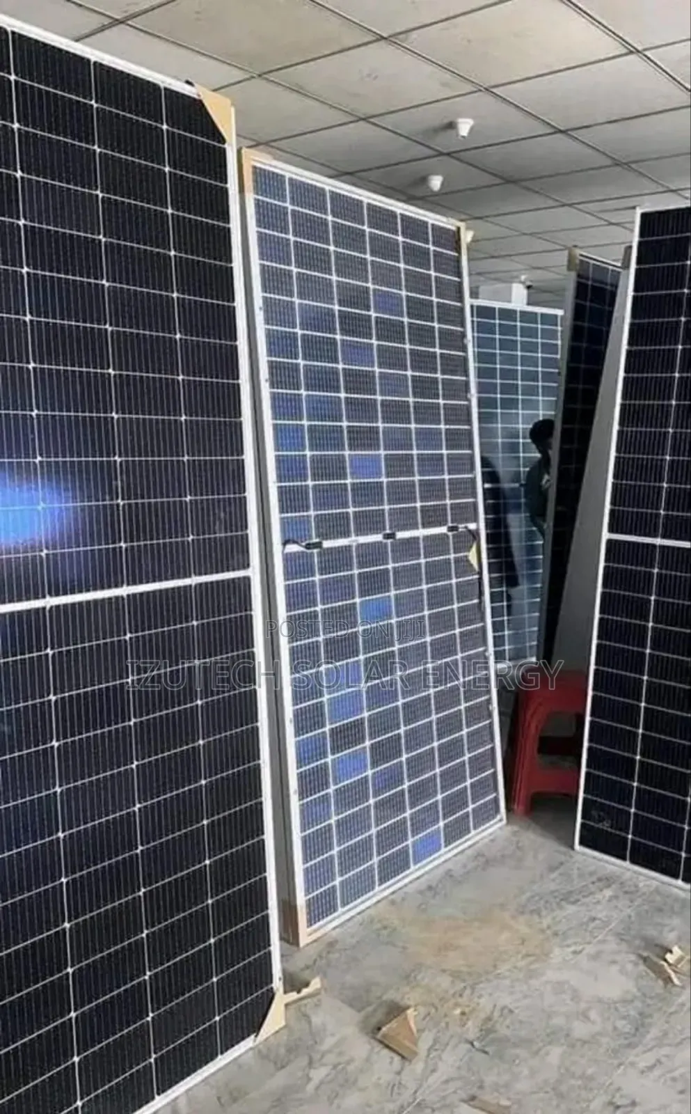 550watts Jinko Panel Much Available